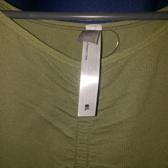 NWT Cute bodysuit - Picture 3 of 3